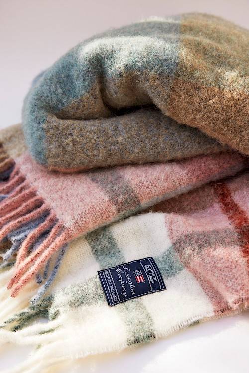 Woolen throw from the Lexington spring collection - 2024